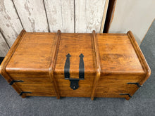 Load image into Gallery viewer, Hardwood Blanket Box
