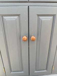 Pine Corner Unit