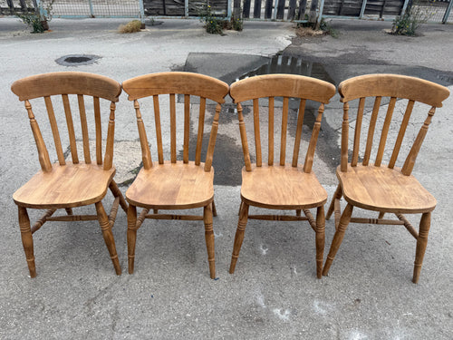 This lovely set of 4 vintage pine dining chairs are solid and well-maintained. While they show some minor signs of use, their condition remains great. Ideal for anyone looking to bring a touch of rustic warmth and character into their home.

Overall Dimensions

52.5cm wide x 42cm deep x 90cm high

DELIVERY AVAILABLE      

For our other items see our website https://fossewayfurniture.co.uk

collection from our shop at cv36, our collection zone at bs36 or otherwise delivery is available
