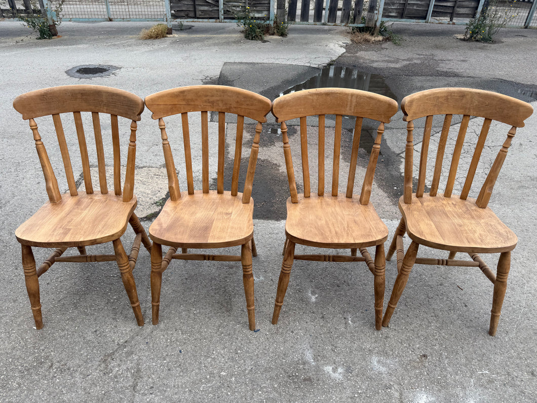 This lovely set of 4 vintage pine dining chairs are solid and well-maintained. While they show some minor signs of use, their condition remains great. Ideal for anyone looking to bring a touch of rustic warmth and character into their home.

Overall Dimensions

52.5cm wide x 42cm deep x 90cm high

DELIVERY AVAILABLE      

For our other items see our website https://fossewayfurniture.co.uk

collection from our shop at cv36, our collection zone at bs36 or otherwise delivery is available
