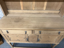 Load image into Gallery viewer, Stripped Oak Dresser
