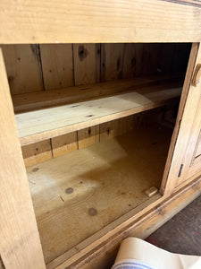 Reclaimed Pitch Pine Dresser