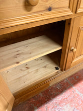 Load image into Gallery viewer, Solid Pine Dresser
