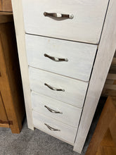 Load image into Gallery viewer, Oak Tallboy
