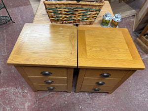 Oak Bedsides