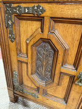 Load image into Gallery viewer, Maple &amp; Co Sideboard
