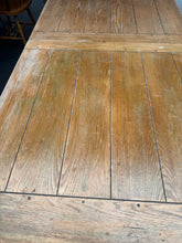 Load image into Gallery viewer, Extendable Dining Table
