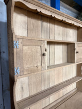 Load image into Gallery viewer, Stripped Oak Dresser
