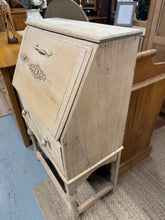 Load image into Gallery viewer, Small Oak Bureau

