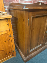 Load image into Gallery viewer, Solid Pine Sideboard
