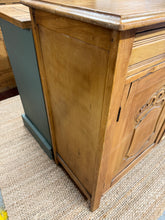 Load image into Gallery viewer, Wooden Sideboard
