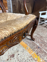 Load image into Gallery viewer, Oak Carver
