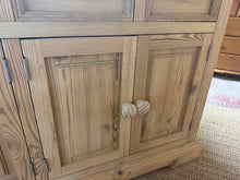 Load image into Gallery viewer, Solid Pine Sideboard
