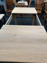 Load image into Gallery viewer, Oak Extendable Table
