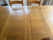 Load image into Gallery viewer, Oak Extendable Table

