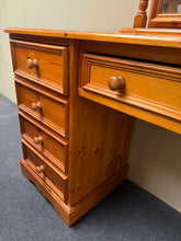 Load image into Gallery viewer, Pine Dressing Table
