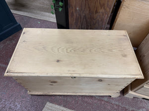 Stripped Blanket Box