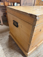 Load image into Gallery viewer, Antique Pine Blanket Box
