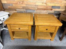 Load image into Gallery viewer, 2 x Heavy Oak Side Tables
