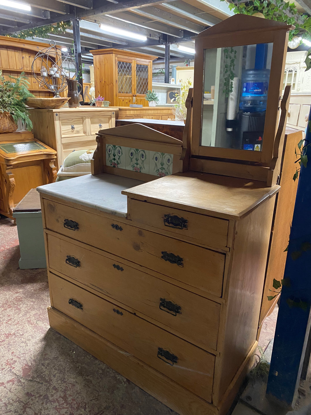 This charming old antique pine chest of drawers is structurally sound and in good condition for its age. It has 1 short dovetail jointed drawer over 3 long for storage. It has a white marble top which can be removed for easier moving. The mirror is in good condition and again can be removed for moving.

Overall Dimensions

96cm wide x 43cm deep x 145cm high to the top of the mirror 

DELIVERY AVAILABLE    

For our other items see our website https://fossewayfurniture.co.uk

collection from cv36 or bs36