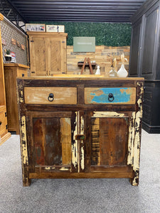 This stunning unique boat wood sideboard is structurally sound and in overall good condition with only minor marks. It has 2 short drawers above 2 single cupboards each with one shelf in for storage.

Overall Dimensions

90cm wide x 40cm deep x 84.5cm high

DELIVERY AVAILABLE    

For our other items see our website https://fossewayfurniture.co.uk

collection from cv36 or bs36
