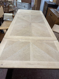 Oak Extendable Table