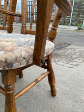 Load image into Gallery viewer, 6 x Oak Chairs

