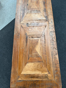Diamond Bench