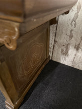 Load image into Gallery viewer, Oriental Style Bench

