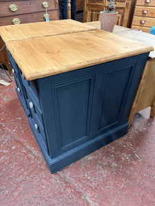 'Railings' Bedsides