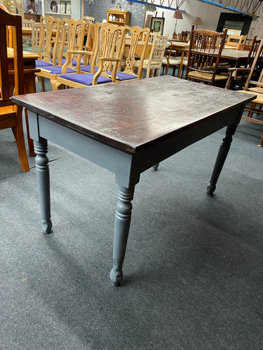 This charming narrow dining table is both sturdy and in excellent condition. While the feet may have a few minor marks and dings, they do not detract from the overall beauty of the item itself.  Overall Dimensions  120cm long x 63cm wide x 71cm high       DELIVERY AVAILABLE      HAVE THIS PAINTED A COLOUR OF YOUR CHOICE FOR AN EXTRA £70   For our other items see our website https://fossewayfurniture.co.uk  