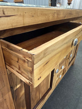 Load image into Gallery viewer, Kitchen Island
