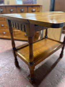 Small drop Leaf Table