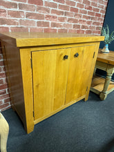 Load image into Gallery viewer, Oak Cupboard
