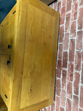 Load image into Gallery viewer, Oak Cupboard
