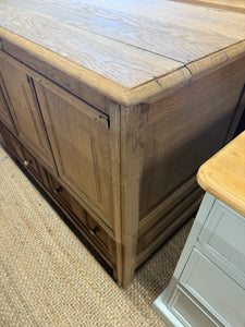 Oak Coffer