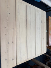 Load image into Gallery viewer, Pine Drop Leaf Table
