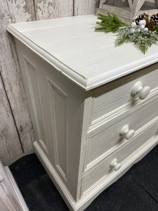 White Chest Of Drawers