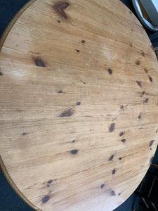 Round Pine Table